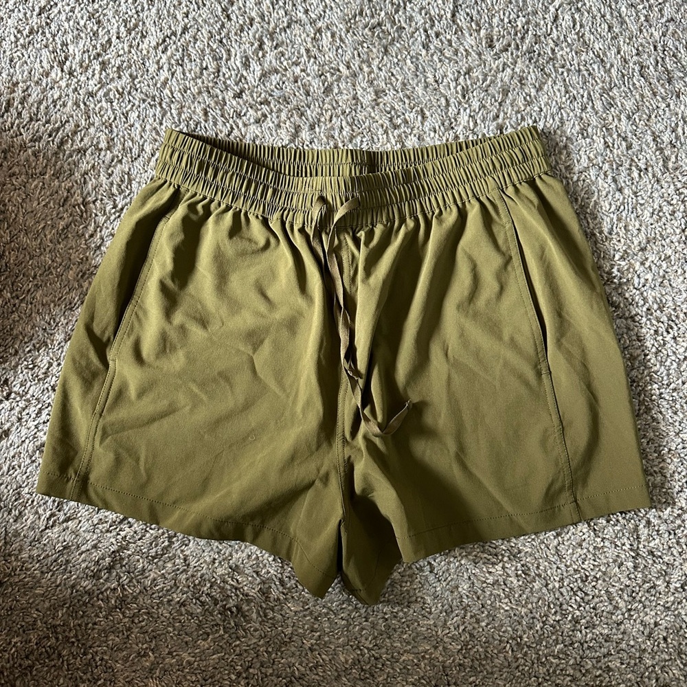 Girlfriend collective shorts